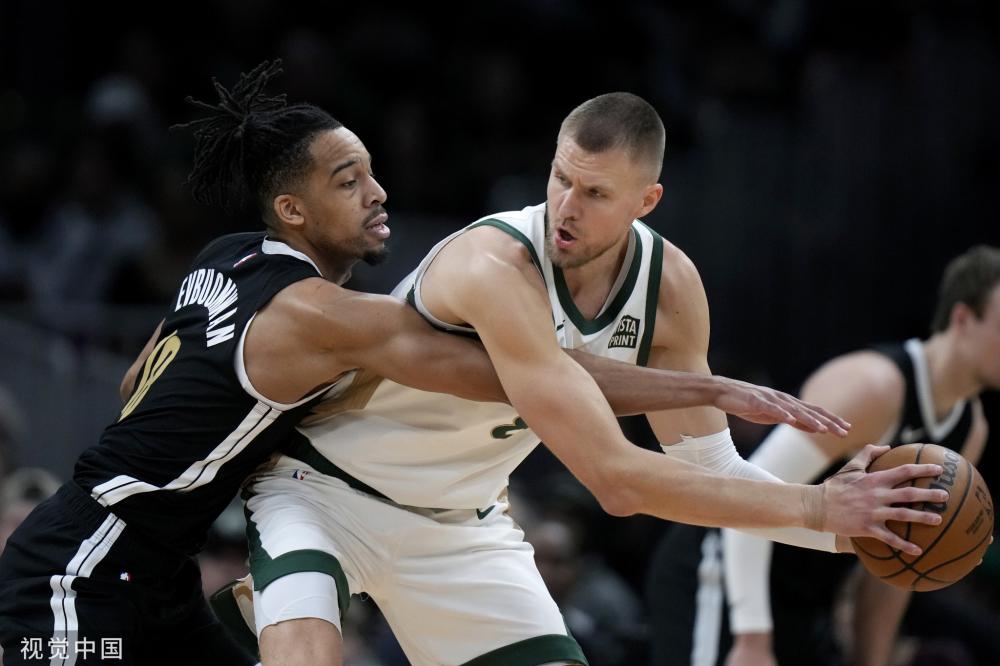 队的阵容深 队的阵容深