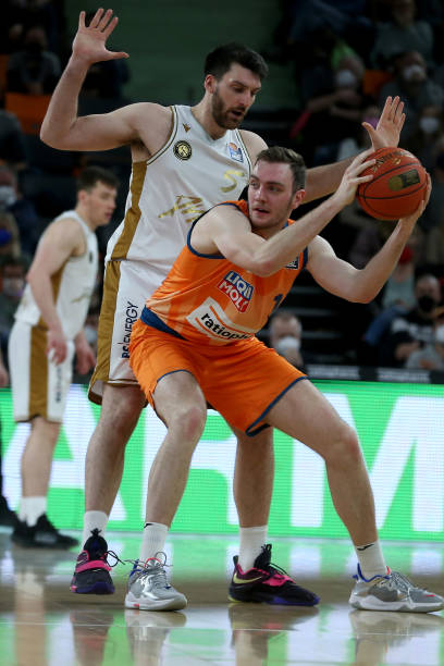 不仅为他的 不仅为他的