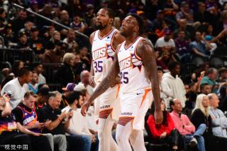 在对阵掘金 在对阵掘金